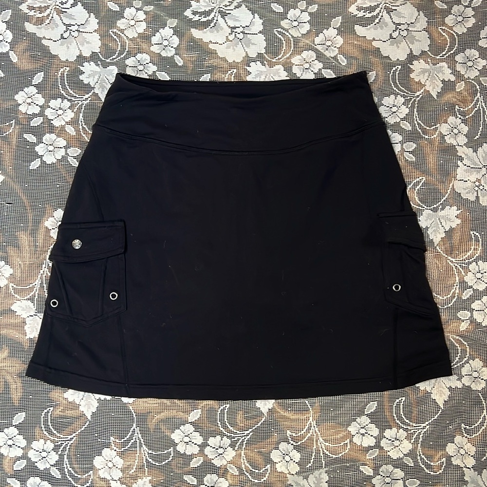 Athleta black athletic skirt skirt cargo pockets small